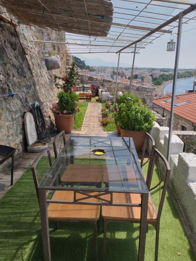 Clock'S House Apartment Nafpaktos Exterior photo